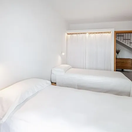 Prime Location With Spectacular Views